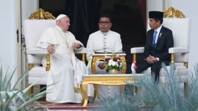 Paus Ingatkan Bahaya Kekuasaan yang Memaksakan Keseragaman