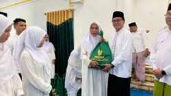 Baznas Kepri dan STIT Peringati Hari Santri Nasional Bagikan 130 Paket Sembako di Kabupaten Lingga