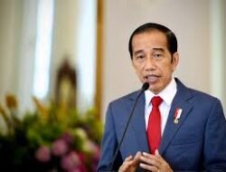 Jokowi Terbitkan Aturan Asuransi Kesehatan untuk Mantan Menteri dan Keluarganya Ditanggung APBN