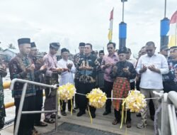 Gubernur Ansar Ahmad Wujudkan Impian Warga Durai, Dermaga Apung HDPE Diresmikan