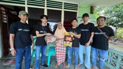 Komunitas LMG Berikan Paket Sembako Kepada Istri Veteran