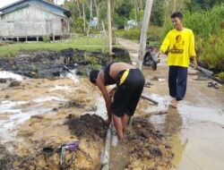 Akibat Gorong-gorong Pecah, Warga Desa Mensanak Minum Air Asin