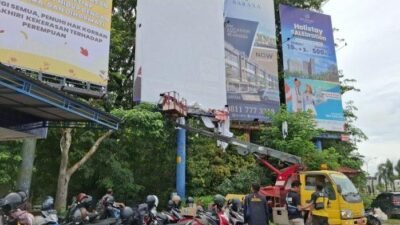 Masa Tenang Pilkada 2024: Penertiban APK Gencar Dilakukan di Batam