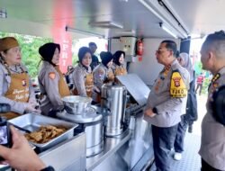 Polda Kepri Dukung Program Presiden, Beri Makan Bergizi Gratis untuk 133 Siswa SDIT Al-Kautsar