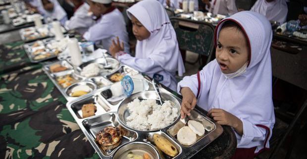 6 Januari 2025 Makan Bergizi Gratis Diluncurkan, Cek Lokasinya Disini
