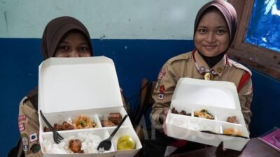 Batam Mulai Uji Coba Program Makan Bergizi Gratis di Sekolah Hari Ini