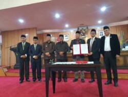 DPRD Karimun Umumkan Bupati dan Wakil Bupati Terpilih untuk Periode 2025-2030