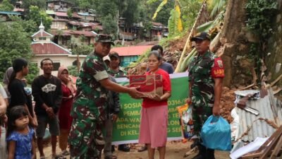 Kodim 0316/Batam Salurkan Bantuan untuk Warga Terdampak Tanah Longsor di Seraya
