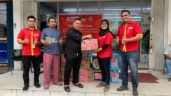 Alfamart Batam Salurkan Bantuan Untuk Korban Longsor di Seraya