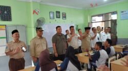 Tinjau Program Makan Bergizi Gratis, Ketua DPRD Kepri Bersama Kabinda Kunjungi Dua Sekolah di Batam