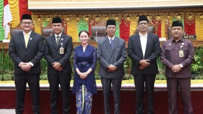 Pidato Perdana di DPRD Batam, Amsakar dan Li Claudia Siap Realisasikan 7 Program Prioritasnya