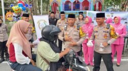 Ramadhan Berkah, Kapolres Meranti Dan Bhayangkari Berbagi Takjil