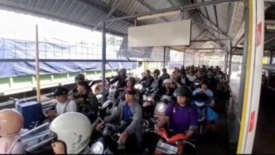 Antrean Panjang di Pelabuhan Roro Telaga Punggur: Tiga Hari Menunggu Akibat Lonjakan Kendaraan