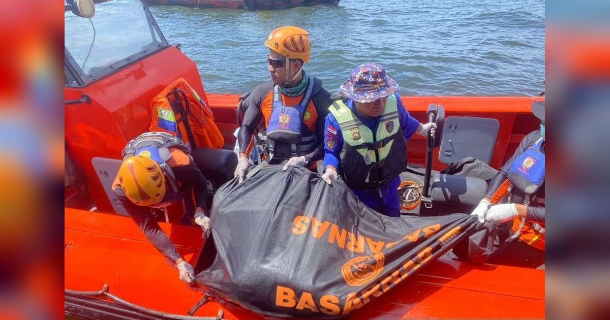 Kapal Nelayan Tenggelam di Perairan Berakit, 9 Korban Selamat Berkat Life Jacket