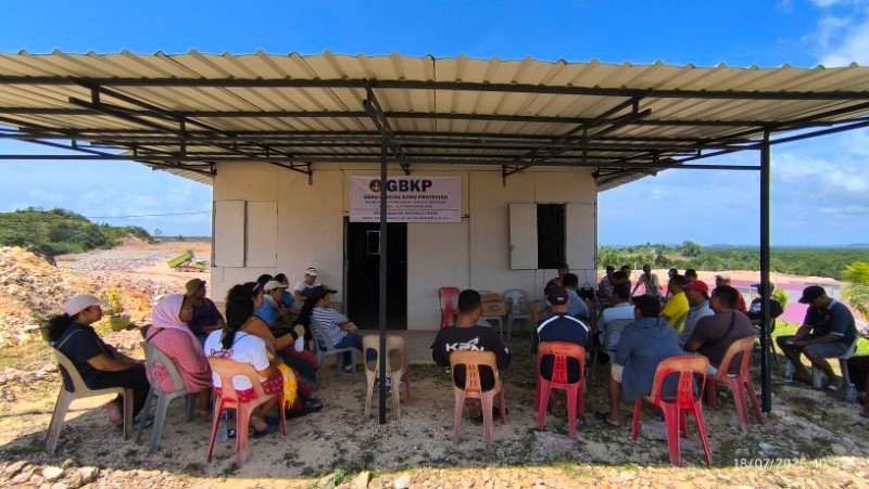 Akses Ibadah Dipagar Pengembang, Ratusan Jemaat Gereja di Batam Terpaksa 'Naik Gunung'