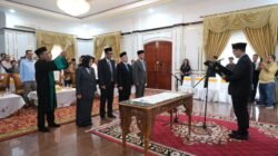 Bupati Lantik Direktur Umum Dan Komisaris Serta Direktur Operasional PT Pelabuhan Karimun