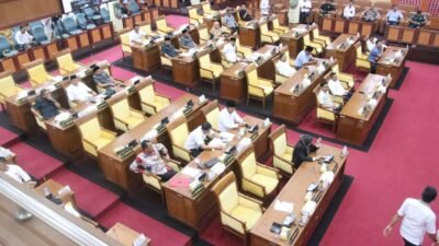 Gelar Paripurna, DPRD Batam Bentuk Pansus Ranperda Adminduk