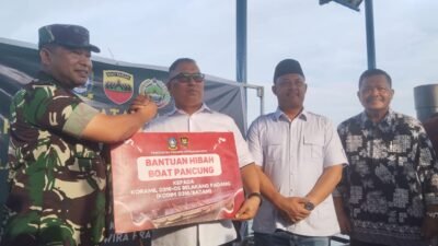 Buktikan Komitmennya, Pemprov dan DPRD Kepri Serahkan 1 Unit Boat Pancung ke Koramil  Belakangpadang
