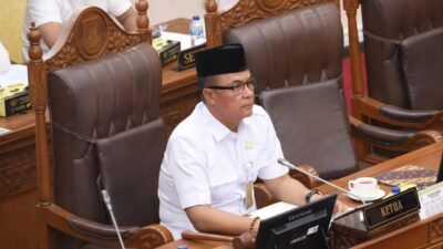 Miliki Nilai Histori Untuk Warga Pulau, Aweng Kurniawan Minta Perusahaan Tak Tutup Akses Jalan Pelabuhan Pandan Bahari