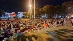 Lautan Cahaya di Engku Putri: Solidaritas Ojol Batam Mengenang Rekan yang Berpulang
