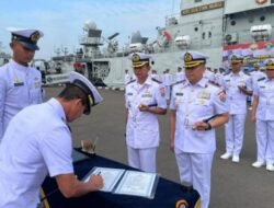 Mayor Laut (P) Firman Cahyadi Resmi Dikukuhkan Sebagai Komandan KRI Sutanto-377