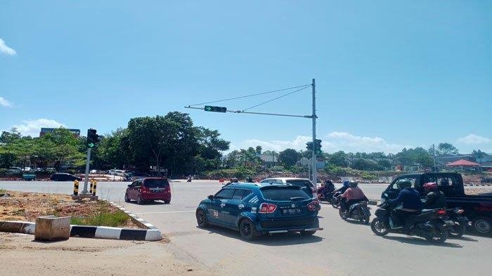 Jalur Lampu Merah Tiban Center