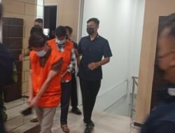 Tindak Tegas Pekerja Ilegal, Imigrasi Batam Deportasi 6 WNA dari Klub Malam dan Hotel