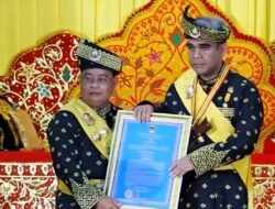 LAM Kepri Anugerahkan Gelar Datok Seri Diwangsa Wira Perdana kepada Ketua MPR RI Ahmad Muzani