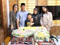 Bertambah Usia, Iman Sutiawan Dapat Kado Puisi Yang Berjudul ‘Doa dari Seberang Samudera’