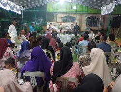 Meski di Guyur Hujan Lebat, Aweng Kurniawan Tetap Serap Aspirasi Warga Siriaon Indah Sekupang