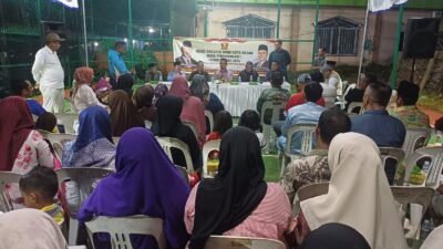 Meski di Guyur Hujan Lebat, Aweng Kurniawan Tetap Serap Aspirasi Warga Siriaon Indah Sekupang