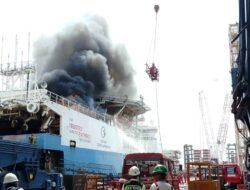 PT ASL Shipyard Kembali Terbakar, Sebuah Kapal Dilalap Api