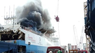 PT ASL Shipyard Kembali Terbakar, Sebuah Kapal Dilalap Api