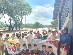 Jelang Harlah Gerindra ke-18, Aweng Kurniawan Susur Jalan Bagikan Sembako untuk Petugas Kebersihan