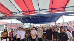 Bawa ‘Oleh-oleh’ dari Prabowo, Iman Sutiawan Sambangi Warga Rhabayu Estuario