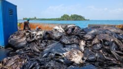 Tumpahan Limbah B3 dari Kapal LCT Mutiara Masalah Serius, Aweng Kurniawan: Dprd Akan Panggil Pihak Perusahaan