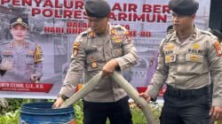 Polres Karimun dan Brimob Salurkan Air Bersih untuk Warga Telaga Riau dalam Peringatan HUT Bhayangkara ke-80