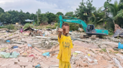 Di Balik Puing-Puing, Ada Mimpi Kecil Seorang Bocah