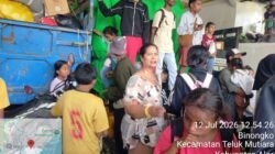 Semrawut! Kendaraan Tutup Akses Penumpang Menuju Kapal di ASDP Kalabahi