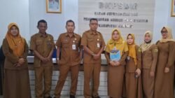 Disdukcapil Dan BKPSDM Kabupaten Karimun Tandatangani PKS Inovasi Pelayanan “Kado-Purna”