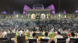 Belasan Ribu Jamaah Padati Kepri Bersholawat 3, Habib Syeikh Ajak Umat Perkuat Cinta Rasul dan Persatuan