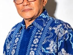 Ketika Sebuah Percakapan Menjadi Cermin