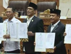 Rapat Paripurna DPRD Kota Batam, Wali Kota Sampaikan Nota Keuangan Perubahan APBD 2026 Tembus Rp4,55 Triliun