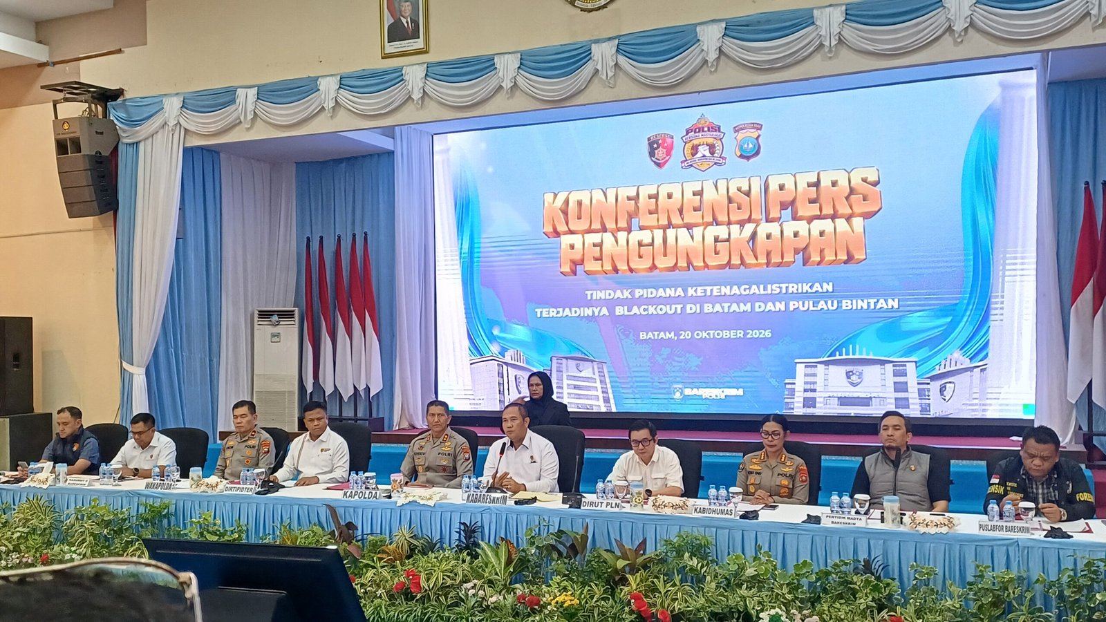 Konferensi pers pengungkapan Tindak Pidana Ketenagalistrikan Terjadinya Blackout di Batam dan Pulau Bintan