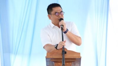 Gelar Reses di Karimun, Endipat Wijaya Serahkan Ambulans Gratis dan Janji Kawal Revitalisasi Sekolah